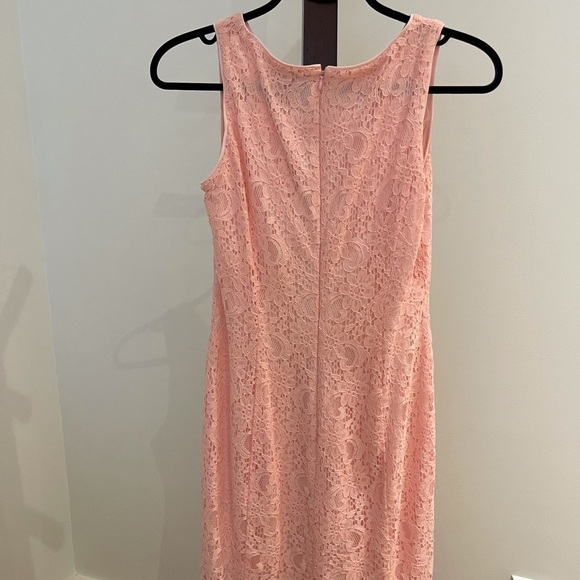 Lace pink dress - Picture 2 of 5